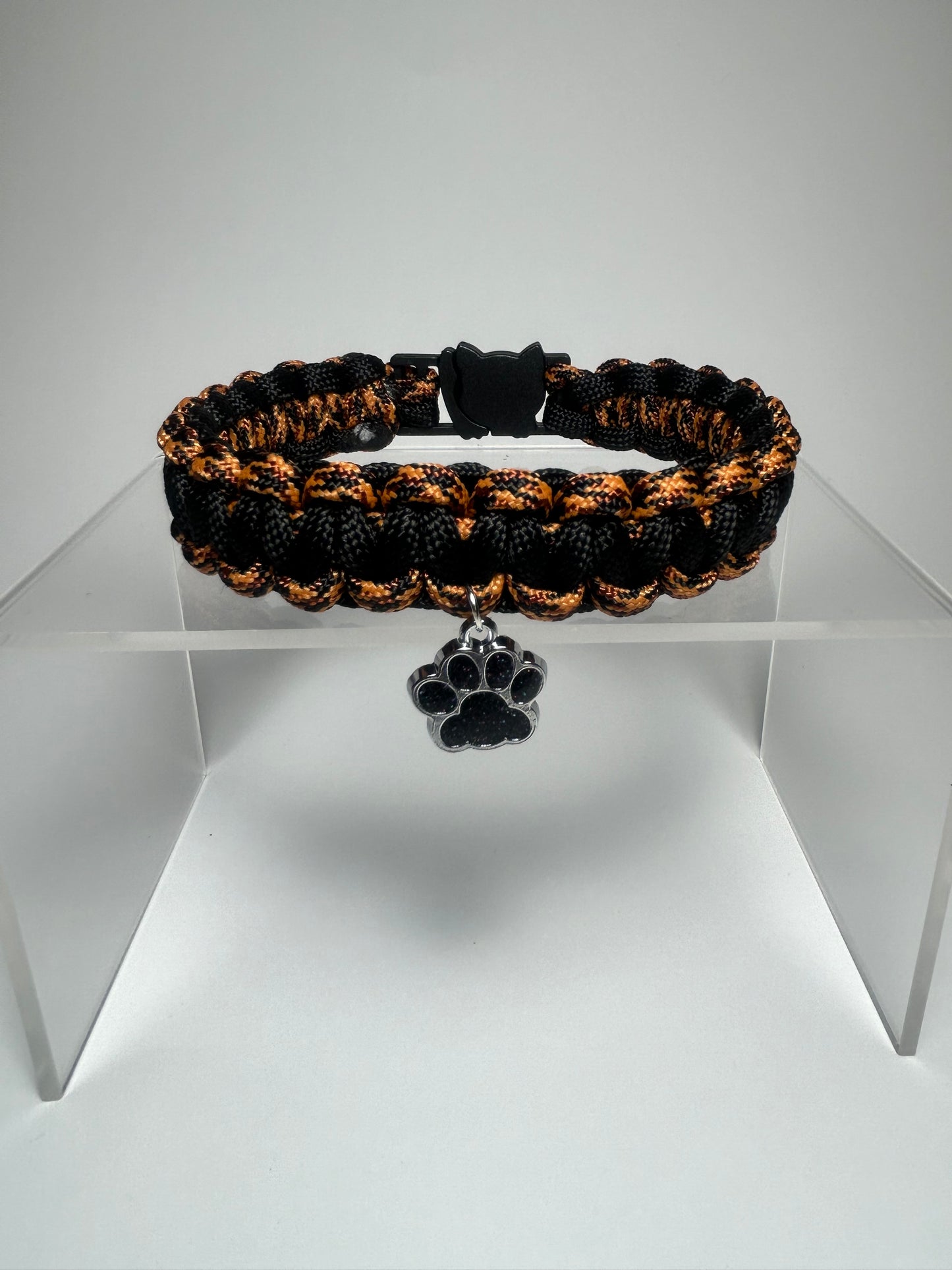 Collier Jungle king